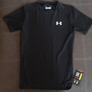Under Armor Compression, heat gear. Size large.